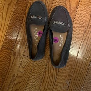 CALVIN KLEIN SUEDE LOAFER FLATS.
